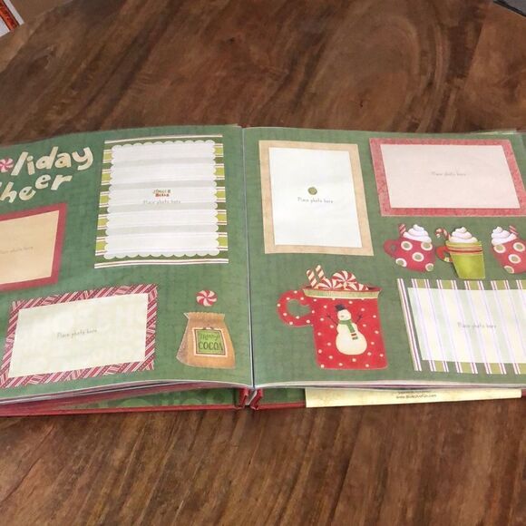 Jingle Joy Holiday Scrapbook - Picture 6 of 10